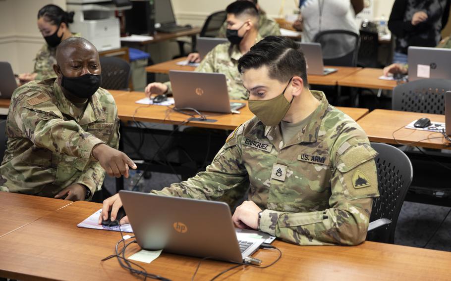 Law grants National Guardsmen and Army Reservists access to job board from personal devices